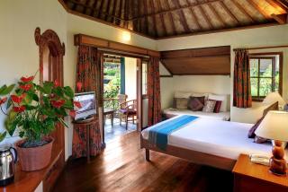 Strawberry Hill Hotel & Restaurant - Bedugul - 8