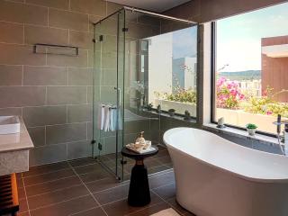 The Aqua Studios Bayview - 9