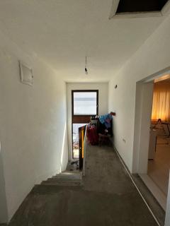 House 2 - 6