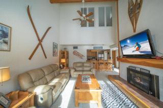 Quicksilver 1618 by SummitCove Lodging - 4