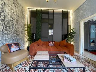 103 Modern 2BR Apartment in Ashrafieh , Walk to Nightlife - 1