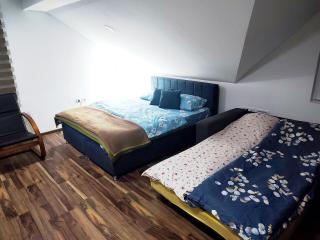 New Modern Duplex with Free Parking - 8