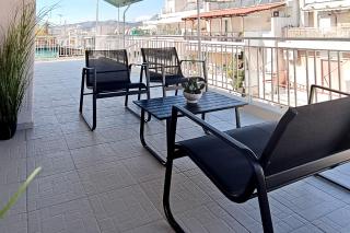 Destino Sunlit Haven - Penthouse & Big Terrace - Near Metro - Fast Fiber WiFi - 4