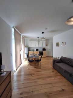 Moderne Sauerhof Apartments - 6