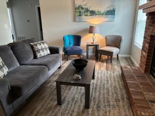 Cozy Home three miles from Purdue - 0