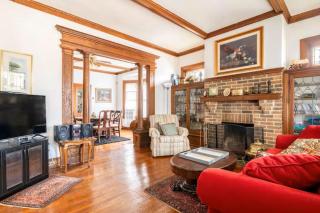Cozy Cape Cod Bungalow King Queen WD Full Kitchen Wifi Desk - 0