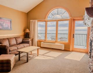 Superior Shores Resort - 6