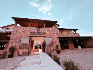 Montencino Hotel Boutique - 0