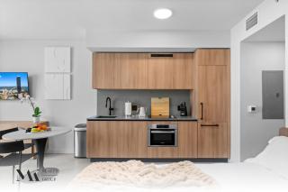 Walking Distance from Bayside Market Place - 501 First Residences Junior Studio Rooftop Pool - 2