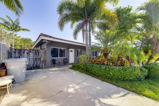 Steps to Shore! 2 Pompano Beach Villas w/ Pool - 8