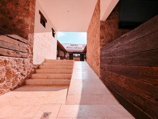 Montencino Hotel Boutique - 7