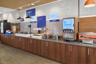 Holiday Inn Express & Suites Midland South I-20 by IHG - 4