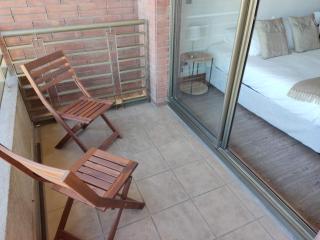 Relax in our comfortable 2BR apartment - 7