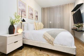 Modern Executive Apartment in Sandton One Rosebank - 8