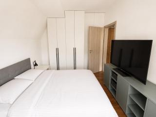 City Center Appartment with King Size Bed Free Parking 300Mbps - Block Appartments 1 - 8