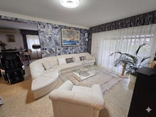 Family Apartment with Sea View - 8