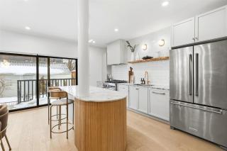 Beautiful 5BR Family Home Near Lake & Downtown - 9