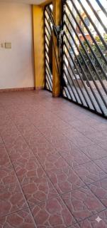 Comodo Apartamento con Estacionamiento - 2