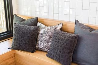 The Sunshine Bungalow - private pool - decks - location - 6