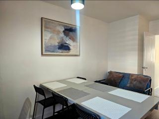 Guest House - close to all amenities - 8