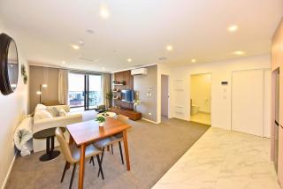 Bright Apartment Close to Te Kaha Stadium - 2