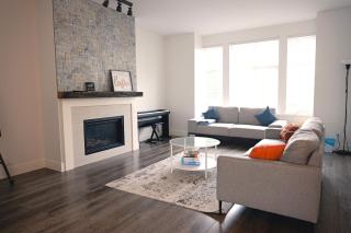 Modern 3 bedroom duplex home in Langley - 9