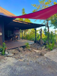 Te Ava Iti Bungalows Lagoon View & Beach Access - 2