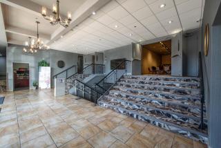 Coast Lethbridge Hotel & Conference Centre - 2
