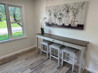 Beautiful 2 BR Cottage in Hamilton - 6