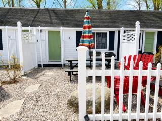 Cottage 4 - Queen and Full Beds Child Loft w 2 Twins Private Bath Kitchenette Pets Allowed Fee applies - 8