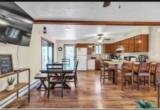 4bedroom luxury home in the Poconos - 2