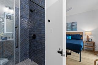 Sunny Isle Sanctuary Modern Bayfront 2BR - 7