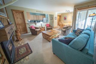Flying Dutchman 1192 by SummitCove Lodging - 2