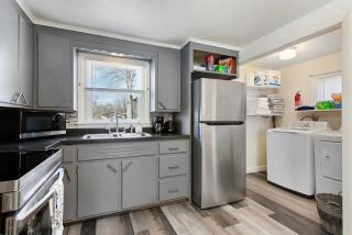 Oconto Hideaway- Mid & Long term stays welcome! - 6