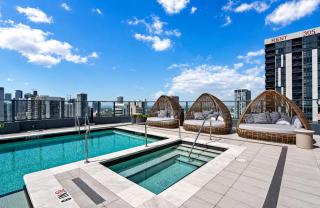 FIFA FAN FEST Rooftop Pool Skyline Views - 4