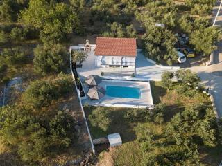 Family friendly house with a swimming pool Makarska - 25825 - 9