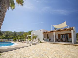 3-Bedroom Villa in Sant Josep with Pool - 3