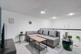 NEW - Central - Comfy Home - 9