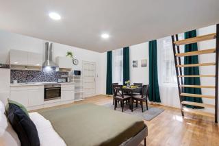 NEW - Central - Comfy Home - 1