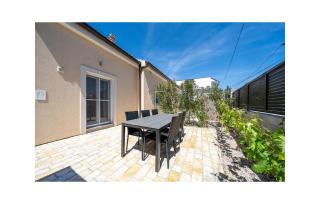 Beautiful Home In Sukosan - 1