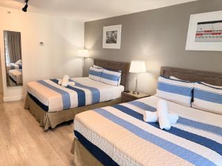 Ocean front Condo with balcony on the beach - 2