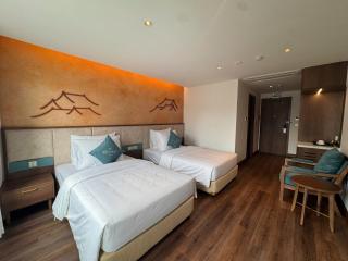Reviah Hotel - 2