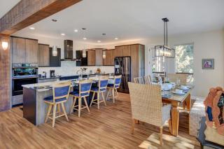 Mountain Villa 960 Next To WP Resort I Private Hot Tub I Great Views I Activity Program - 2