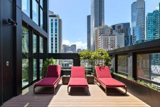 Artisan Yarra River Retreat Designer Finishes & Views - 2