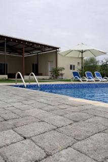 Rest house between the desert with a private pool - 0