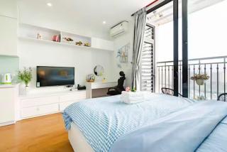 Premium Lake View Studio Apartment at Vinhomes Green Bay Hanoi Center Area - 3