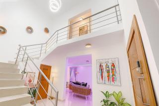 Luxury Comfort Villa - 5