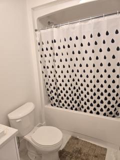Cool and Cozy 1 Bedroom Suite - 7