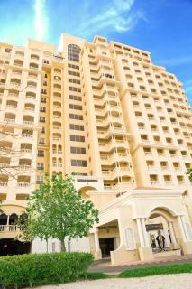 Beach Access Studio High-Speed WiFi Pool AlHamra - 2