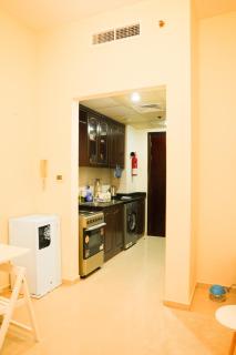 Beach Access Studio High-Speed WiFi Pool AlHamra - 9